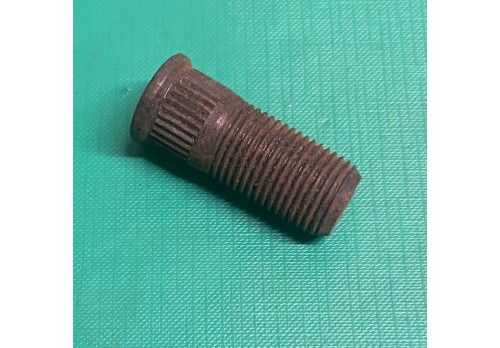 Wheel Stud M16 (Knock In) Series 3 576825